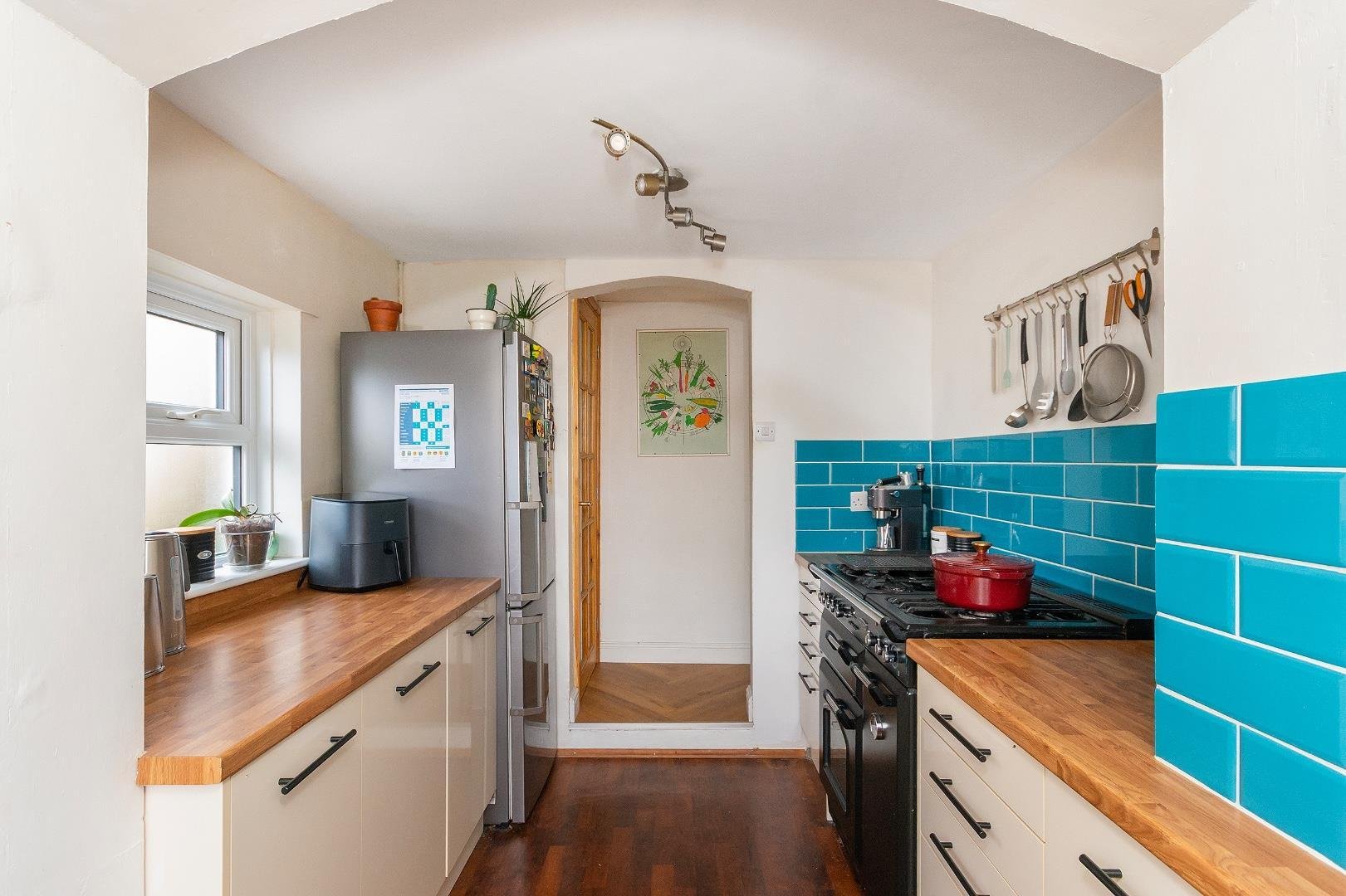 Gloucester road horfield 34455867 g5 f0 g3 rhd kitchen b
