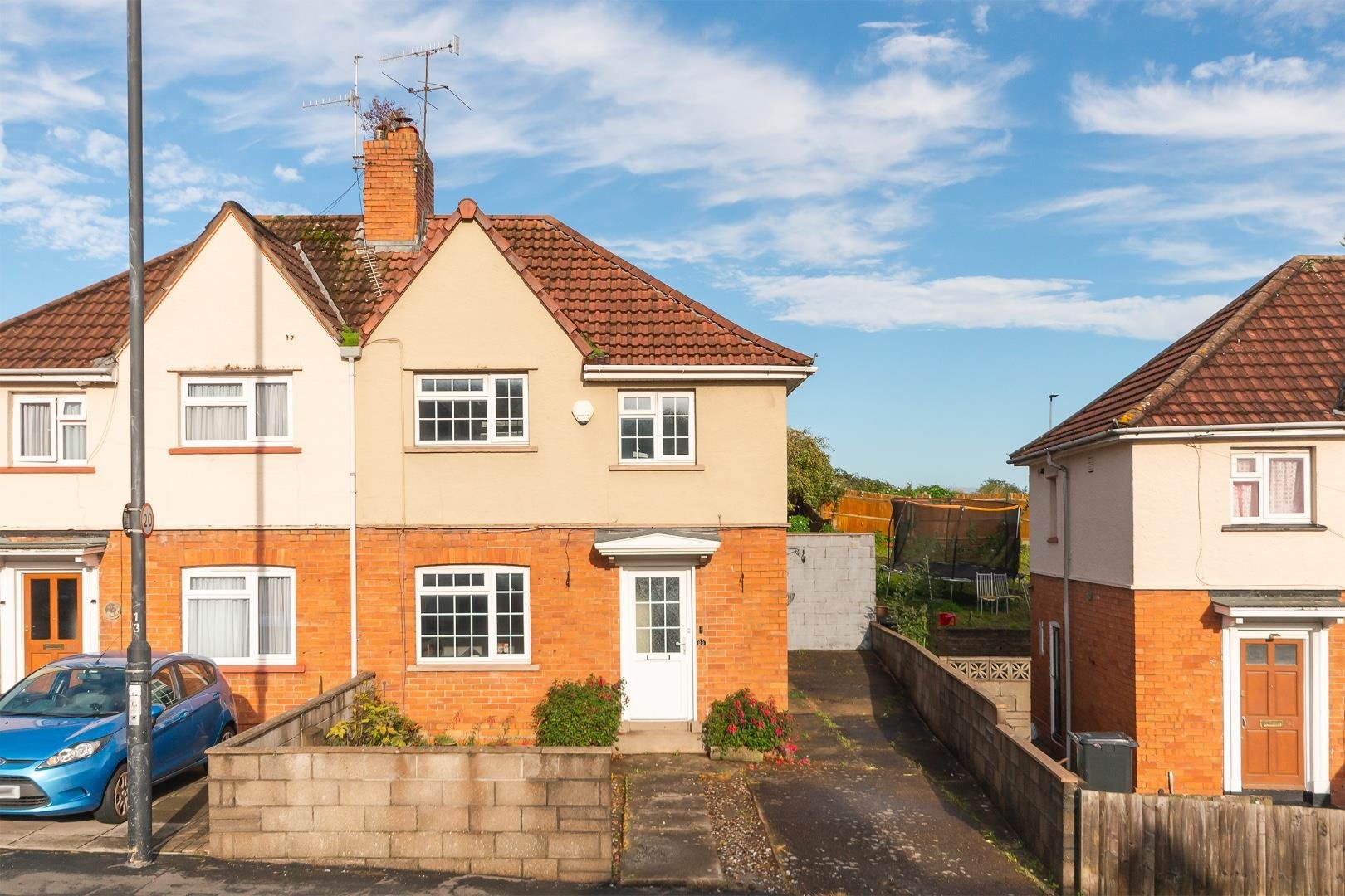Glyn vale bedminster 32669868 elavnylg69 external c