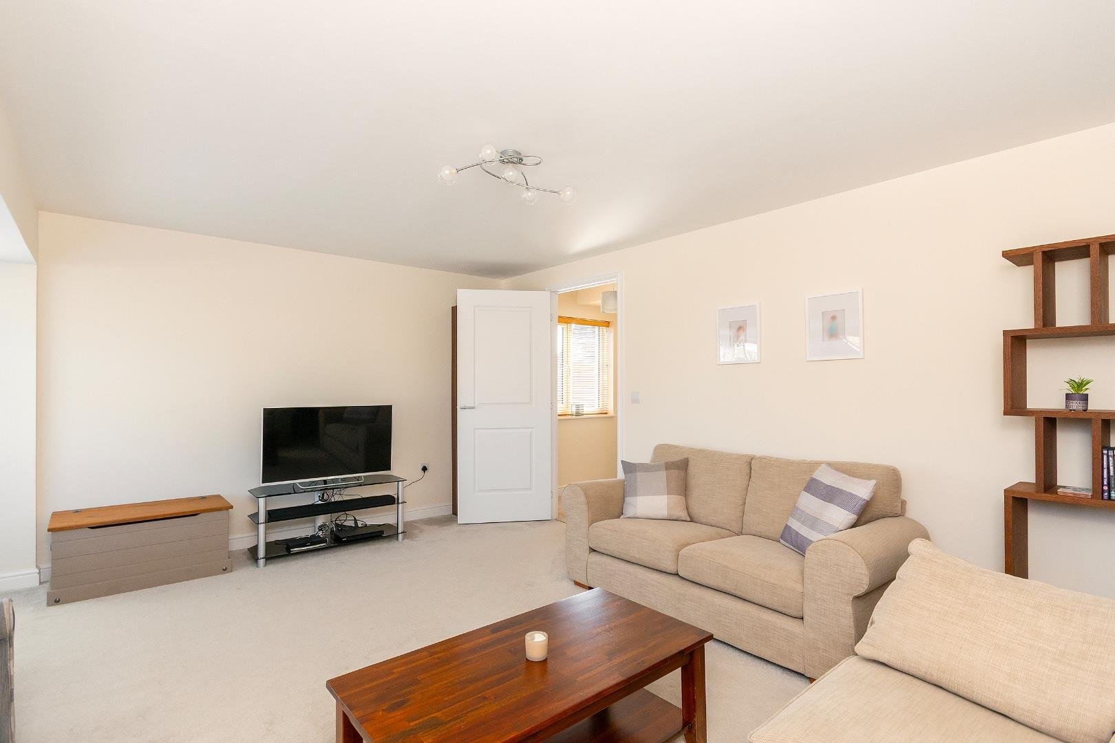Great clover leaze stoke gifford 33830882 0 g7 clcv living room a