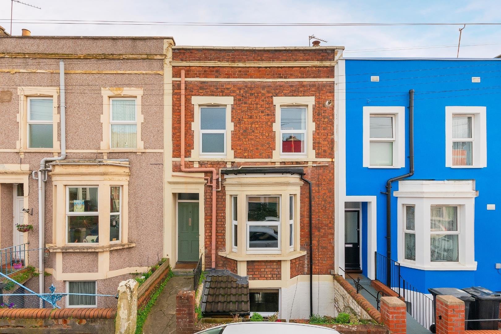 Green street totterdown 33566640 4 g1 stn external b
