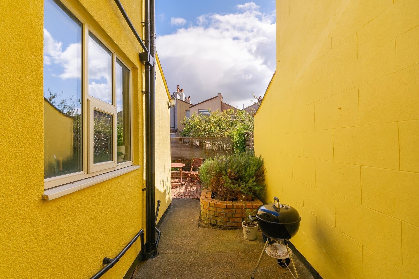 Green street totterdown 33736796 5 gs5 tn external g