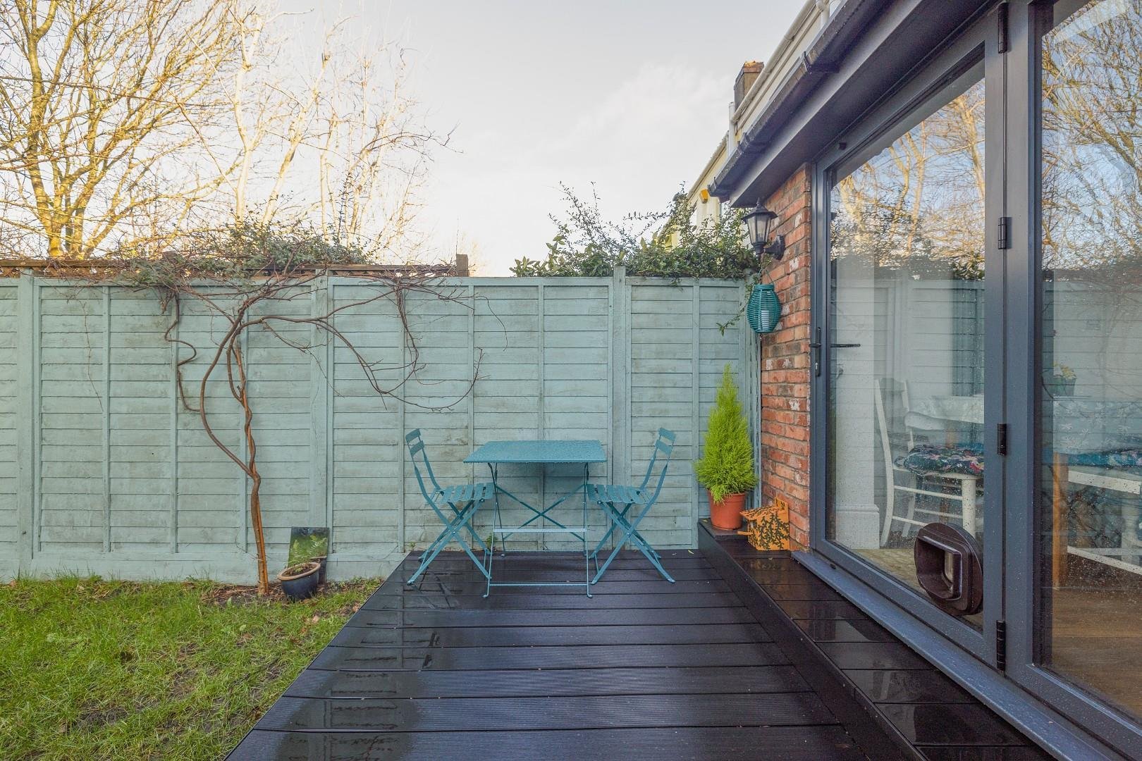 Grove park terrace fishponds 33636135 cd7 a1031