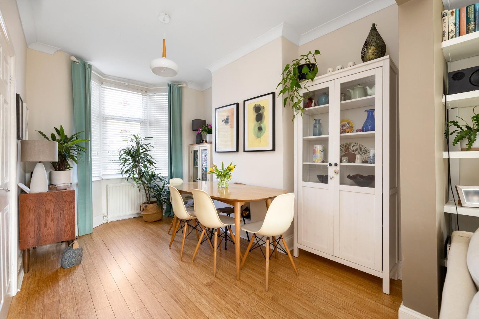Grove park terrace fishponds 34551869 char7655