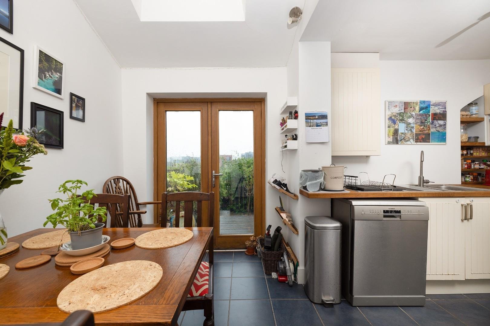 Gwilliam street windmill hill 33720240 cd7 a9808