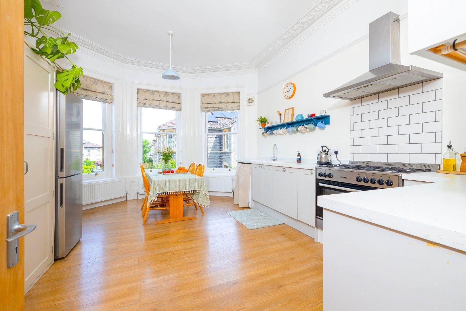 Hampton road cotham 33933656 cd7 a1161
