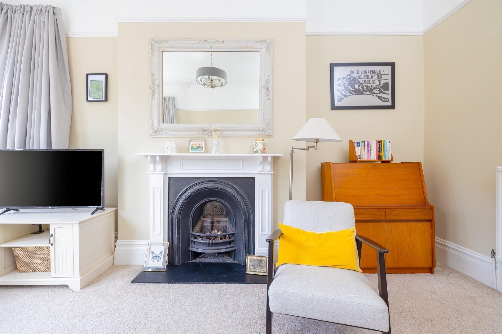 Hampton road cotham 33933656 cd7 a1197