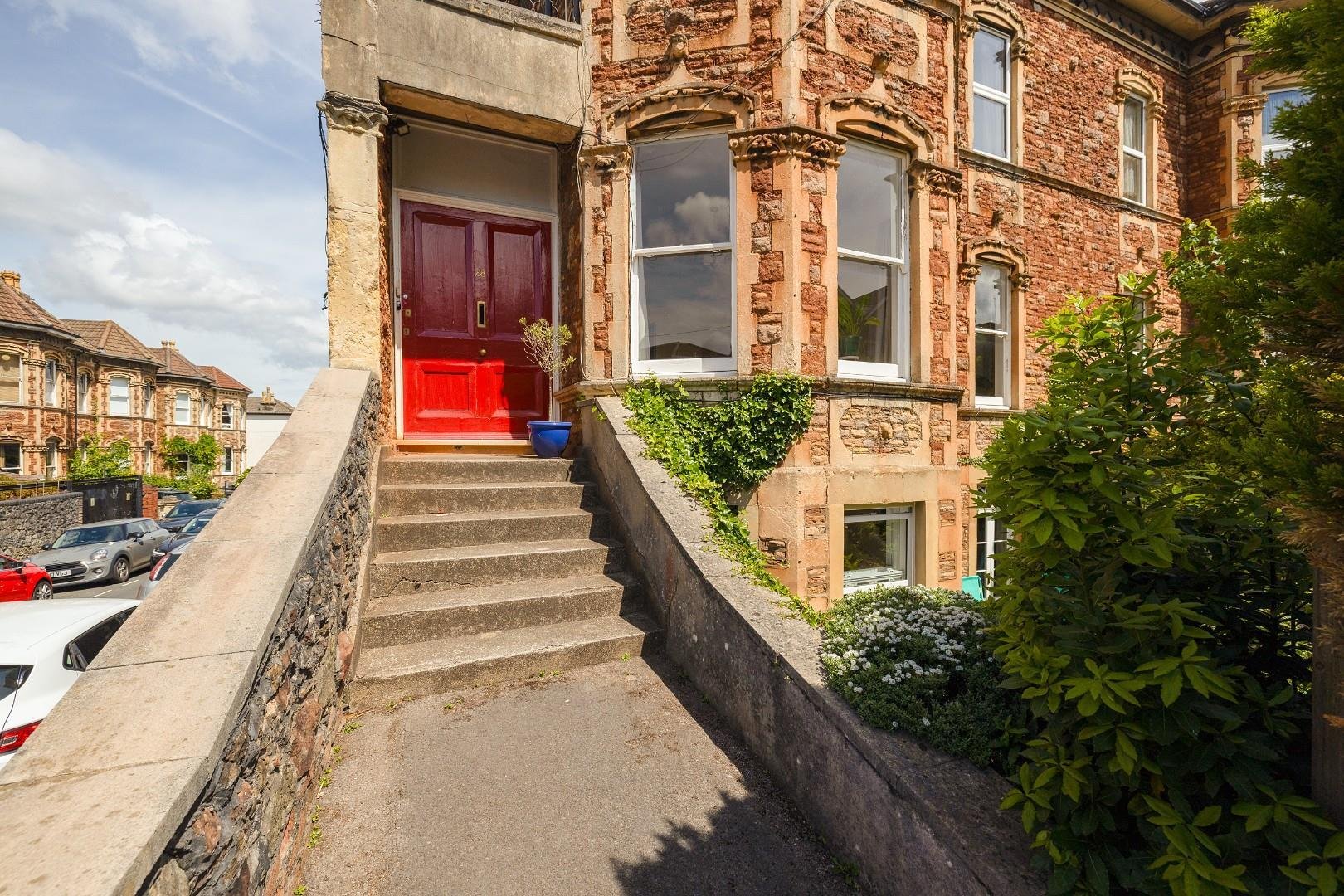 Hampton road cotham 33933656 cd7 a1208