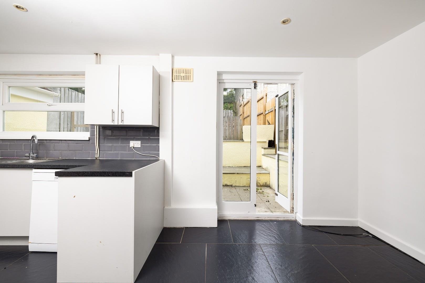 Hencliffe road stockwood 34239402 014 a6145