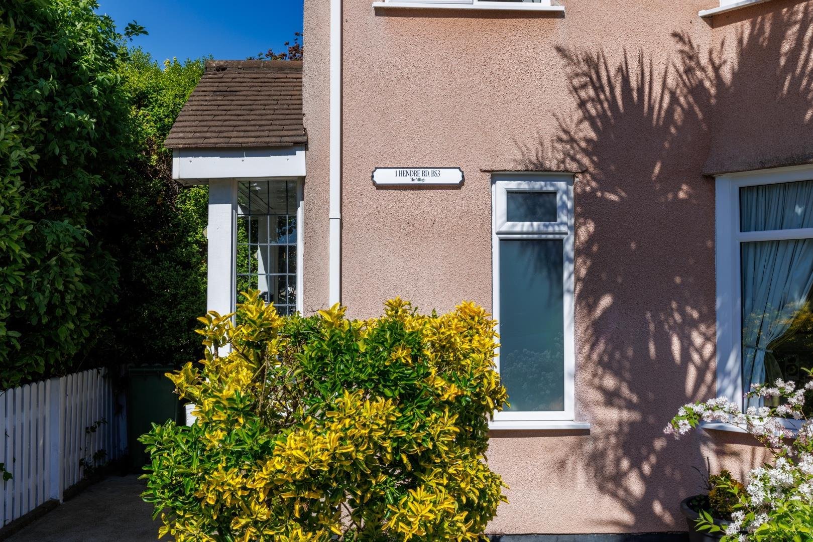 Hendre road ashton 34652459 1 hendre road 42