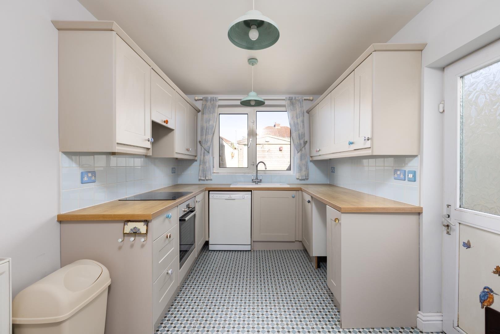 Hengrove avenue hengrove 34594451 22 hengrove avenue bs14 7
