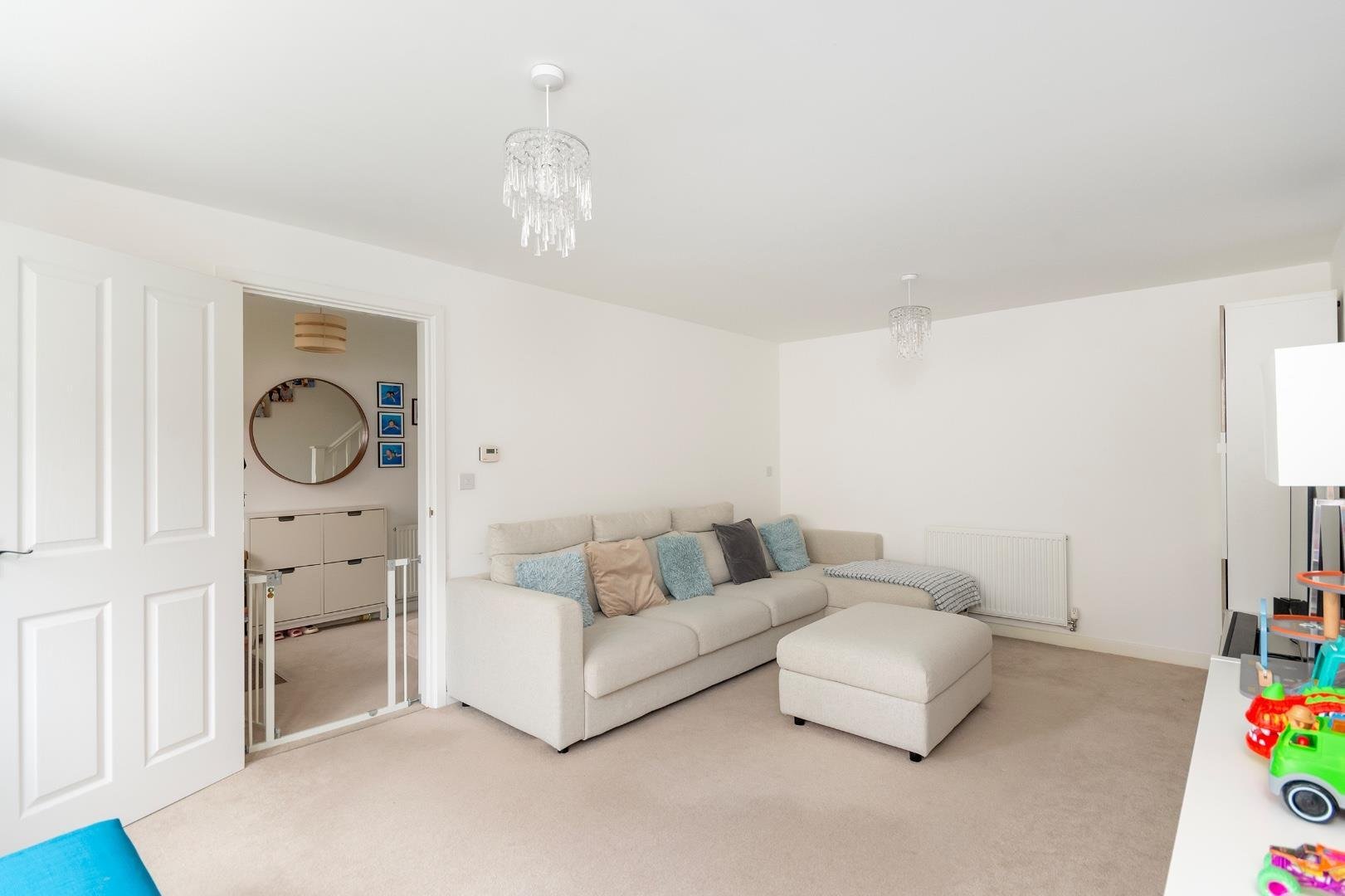 Henry shute road stoke gifford 33060866 2 hsr8 sg living room a