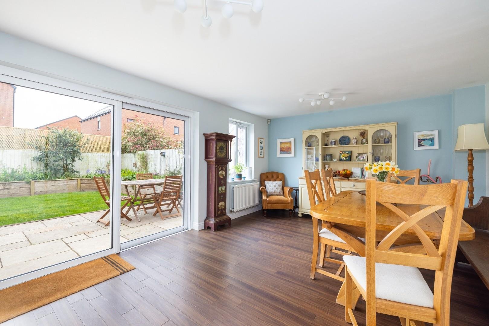 Hermitage wood road cheswick village 34623483 char0181