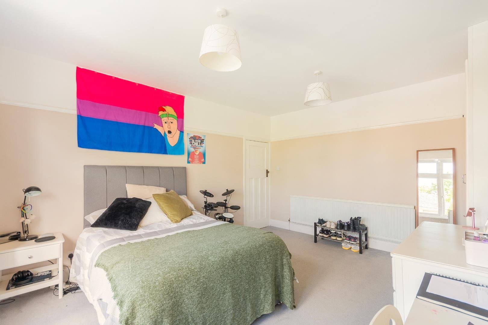 Hill view henleaze 33918909 1 h0 v8 he bedroom e