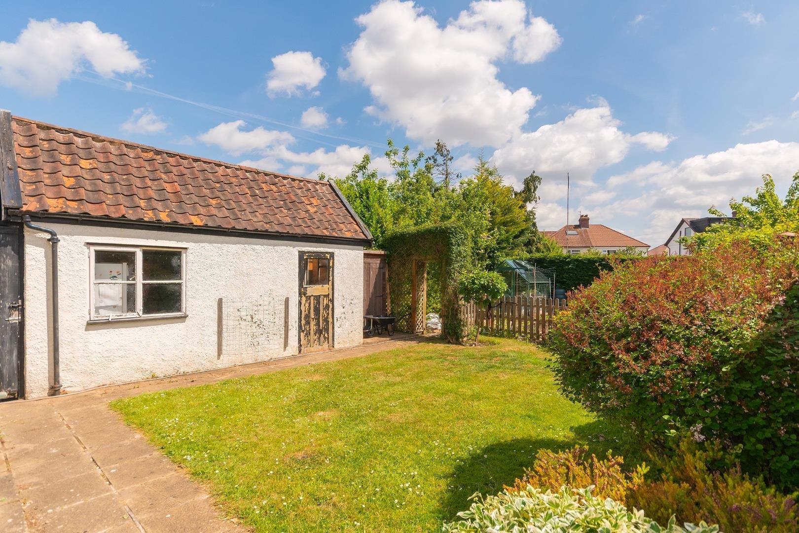 Hill view henleaze 33918909 1 h0 v8 he external d