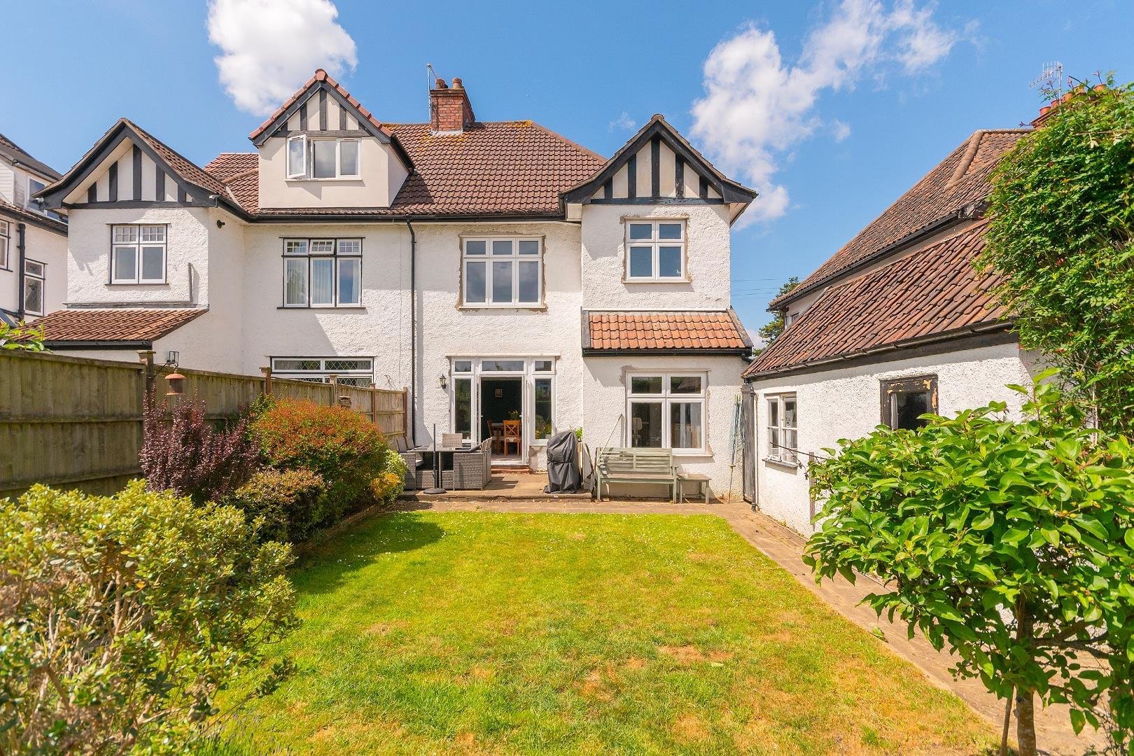 Hill view henleaze 33918909 1 h0 v8 he external g