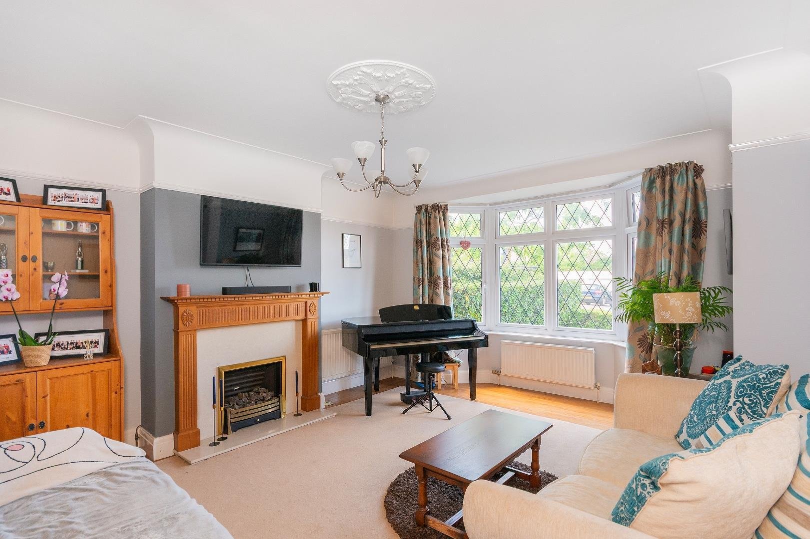 Hill view henleaze 33918909 1 h0 v8 he living room d