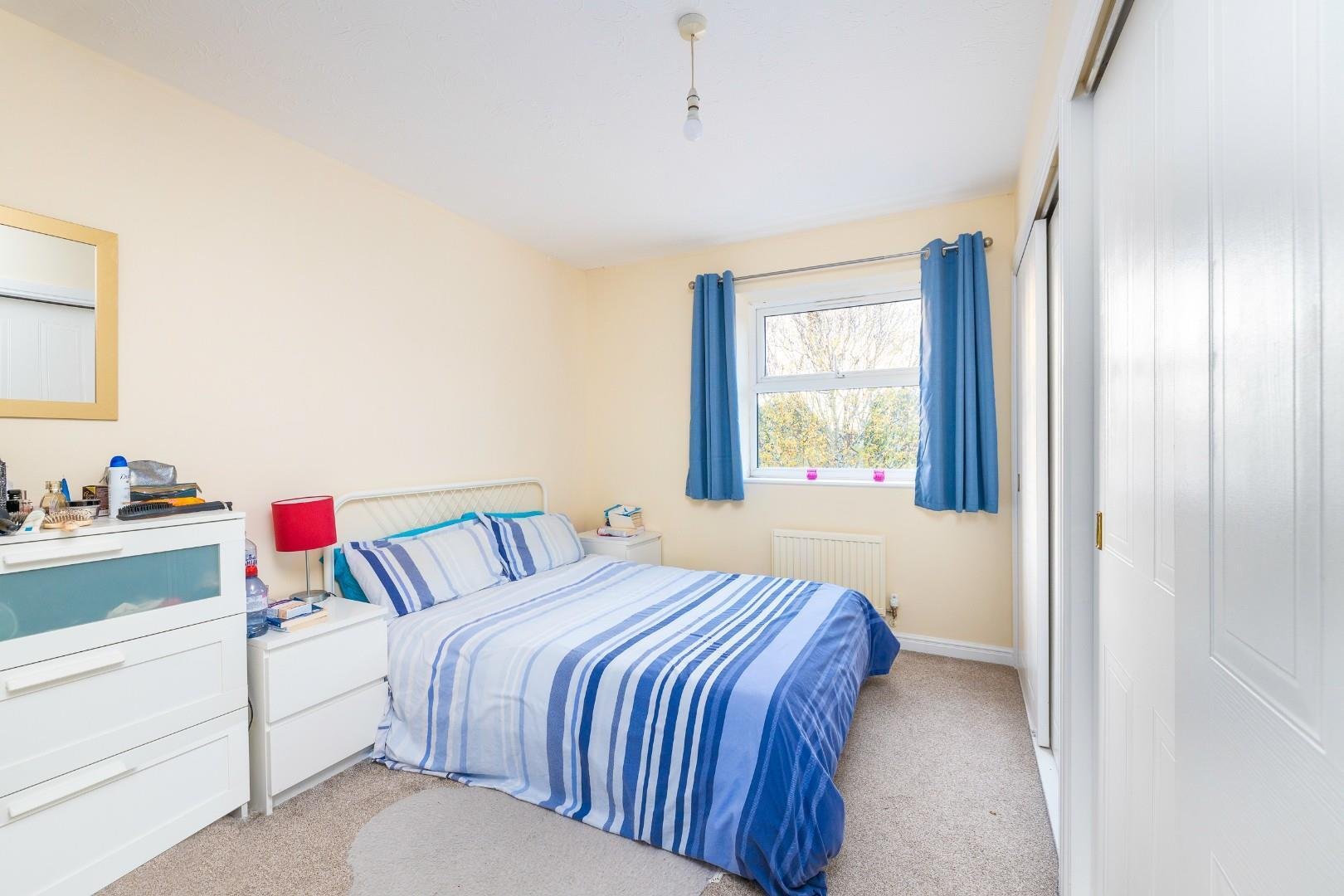 Holy well close st annes park 31973946 cd7 a2281