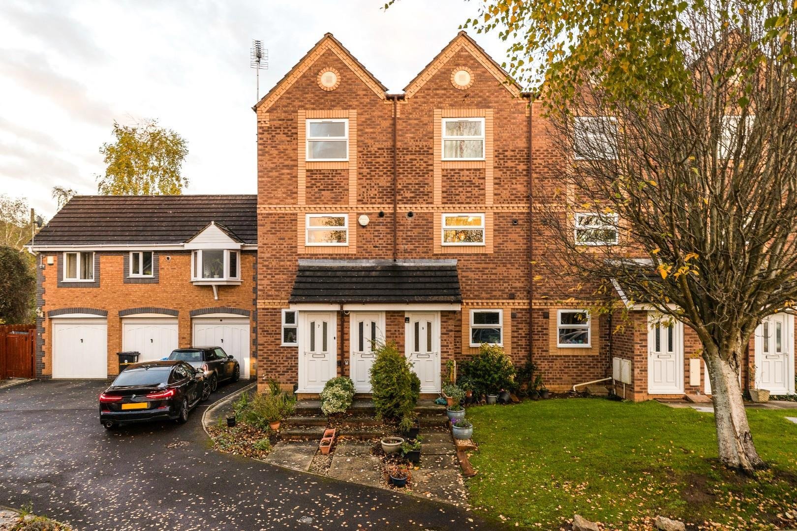 Holy well close st annes park 31973946 cd7 a2291