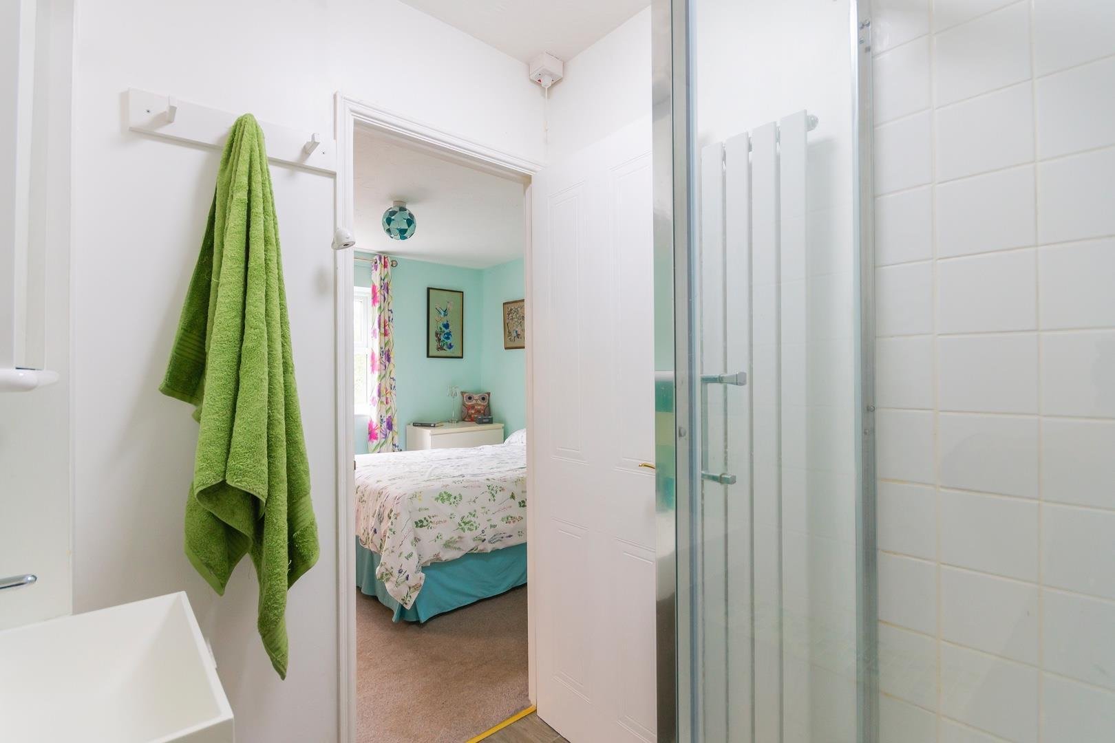 Holywell close st annes park 32418712 esolcllewyloh90 ensuite a