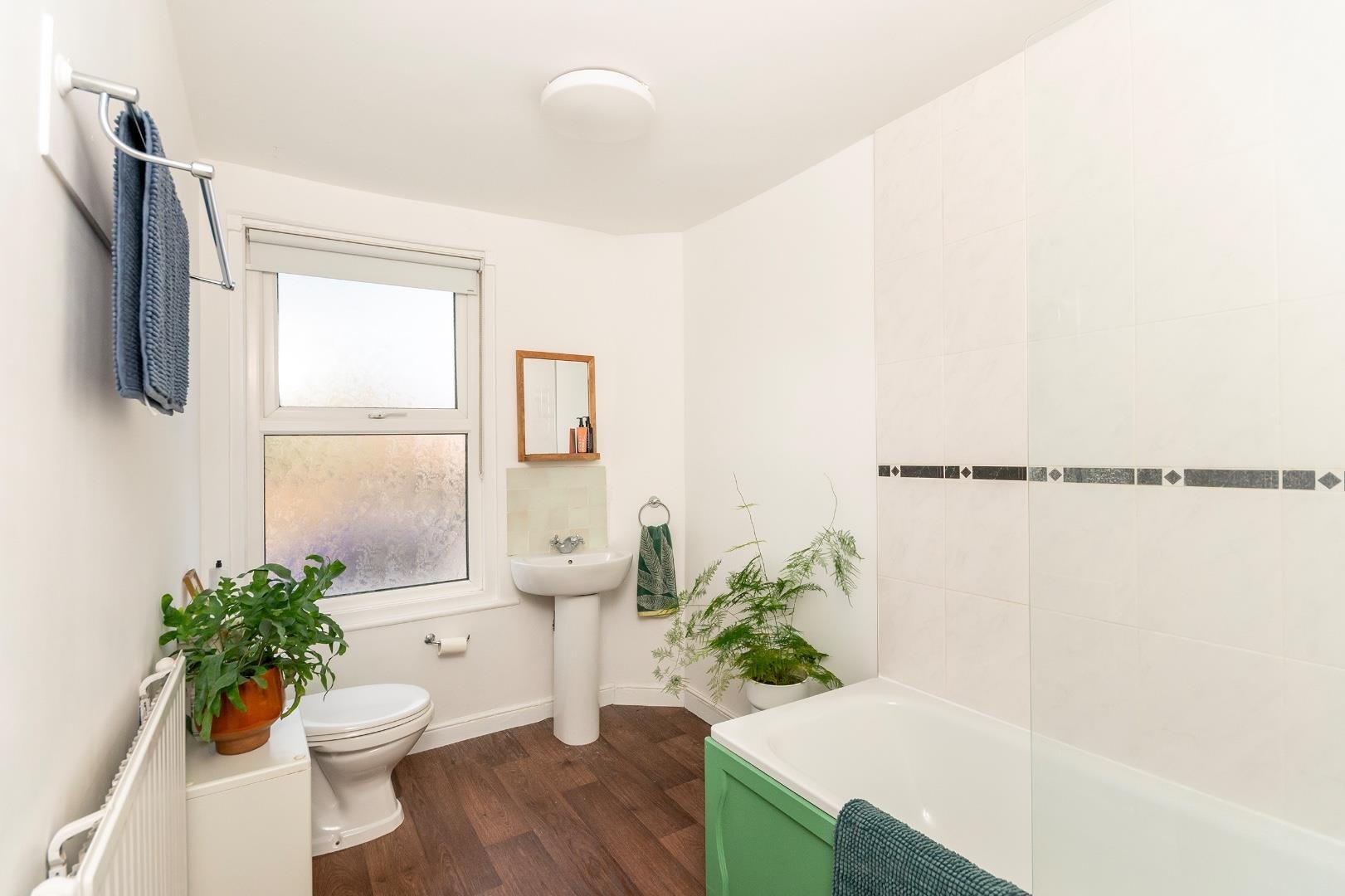 Kellaway avenue henleaze 33125968 1 k6 a1 bn bathroom c