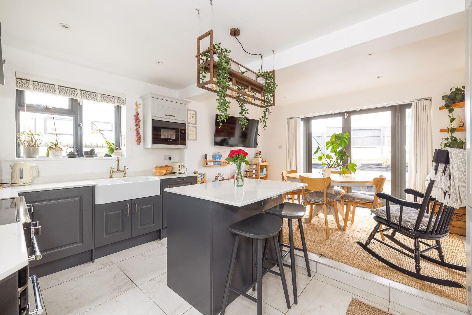 Kellaway avenue henleaze 34585596 char0212