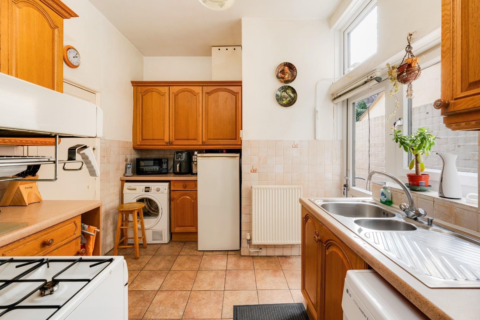 Kensington park road brislington 33733066 23