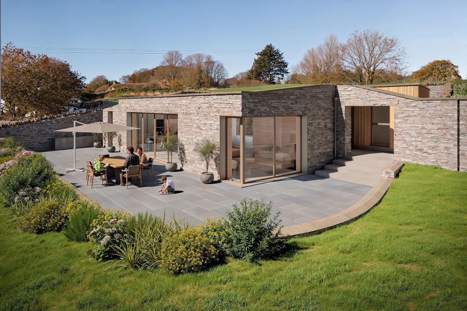 Kestrel view winterbourne 34617286 bank hill exterior 2