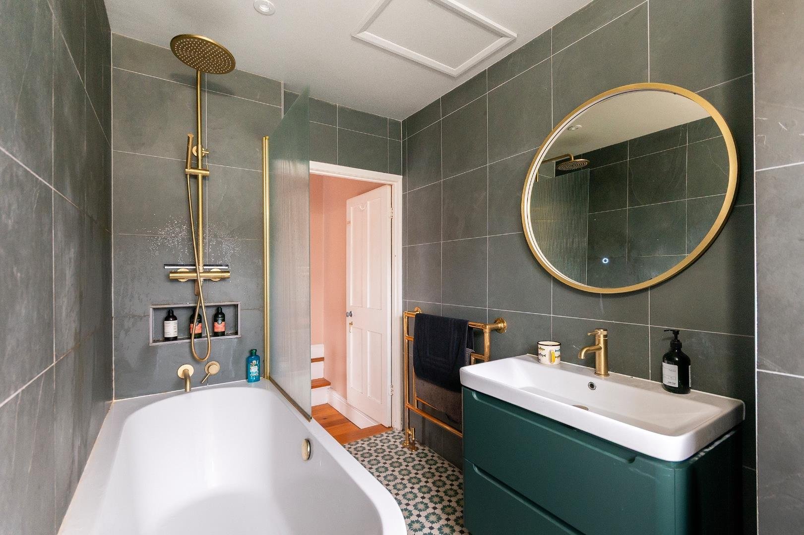 King william street southville 34391958 2 k2 wsse bathroom a
