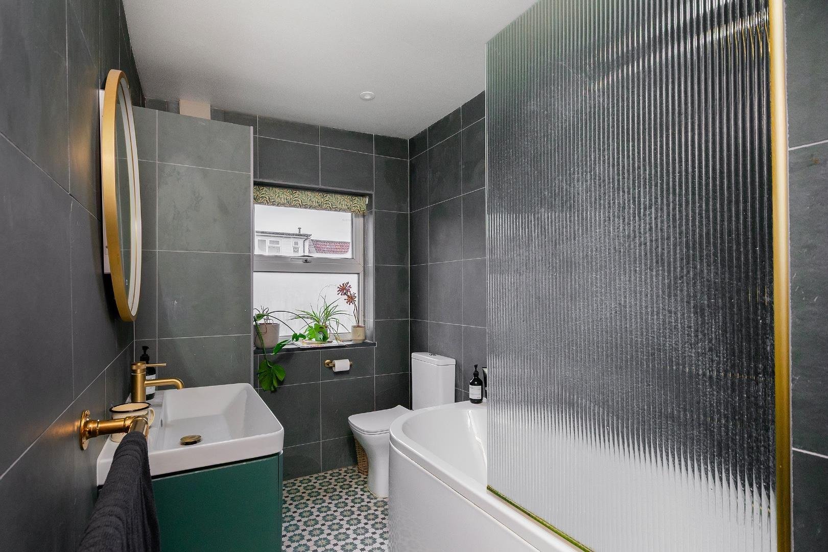 King william street southville 34391958 2 k2 wsse bathroom b
