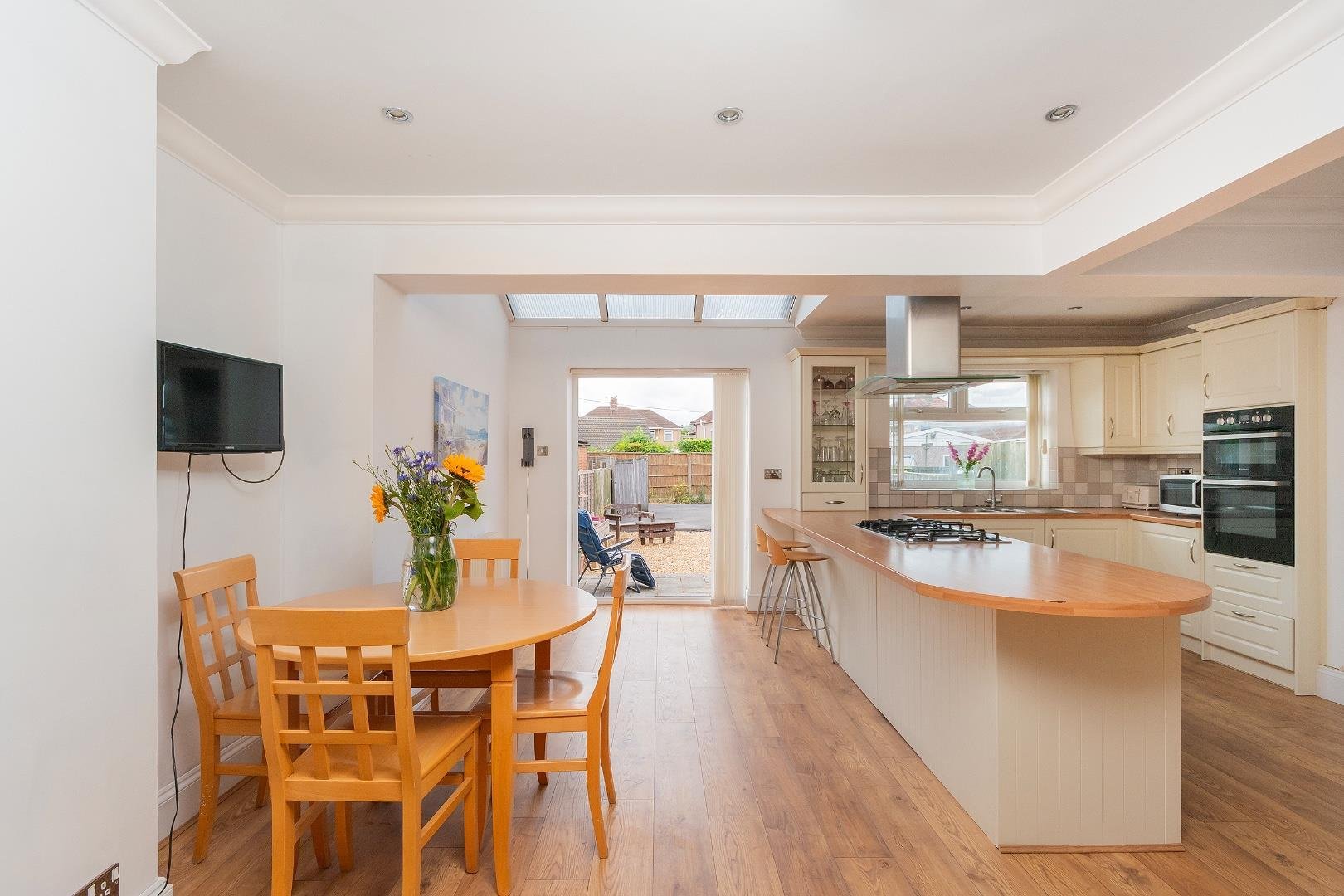Kings head lane bedminster down 34794103 1 k8 h3 lbd kitchen diner f