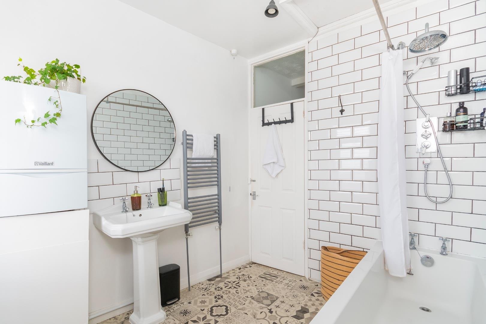 Langton road brislington 33684001 1 lr3 bn bathroom a
