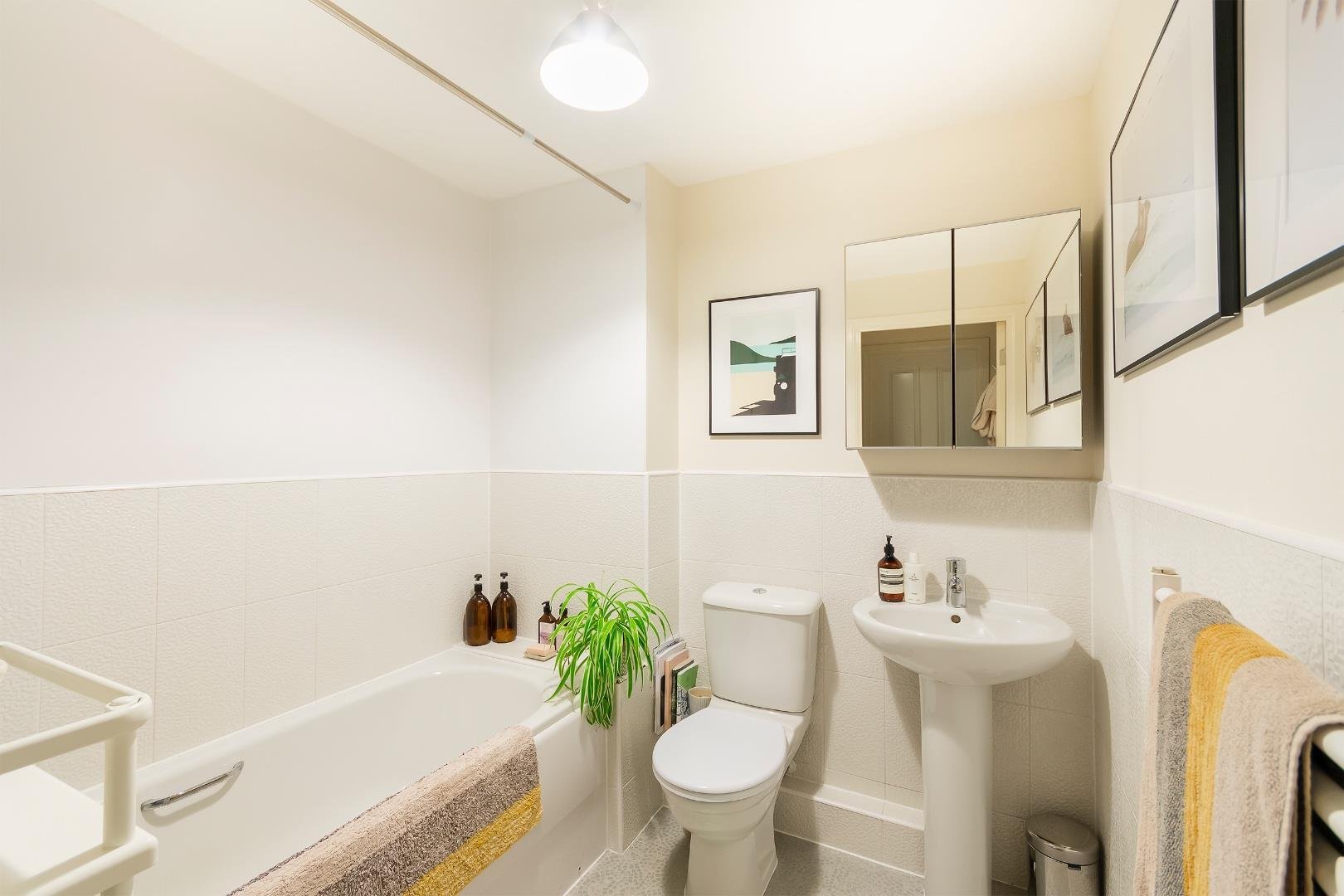Latimer close brislington 34404093 3 l0 cbn bathroom b