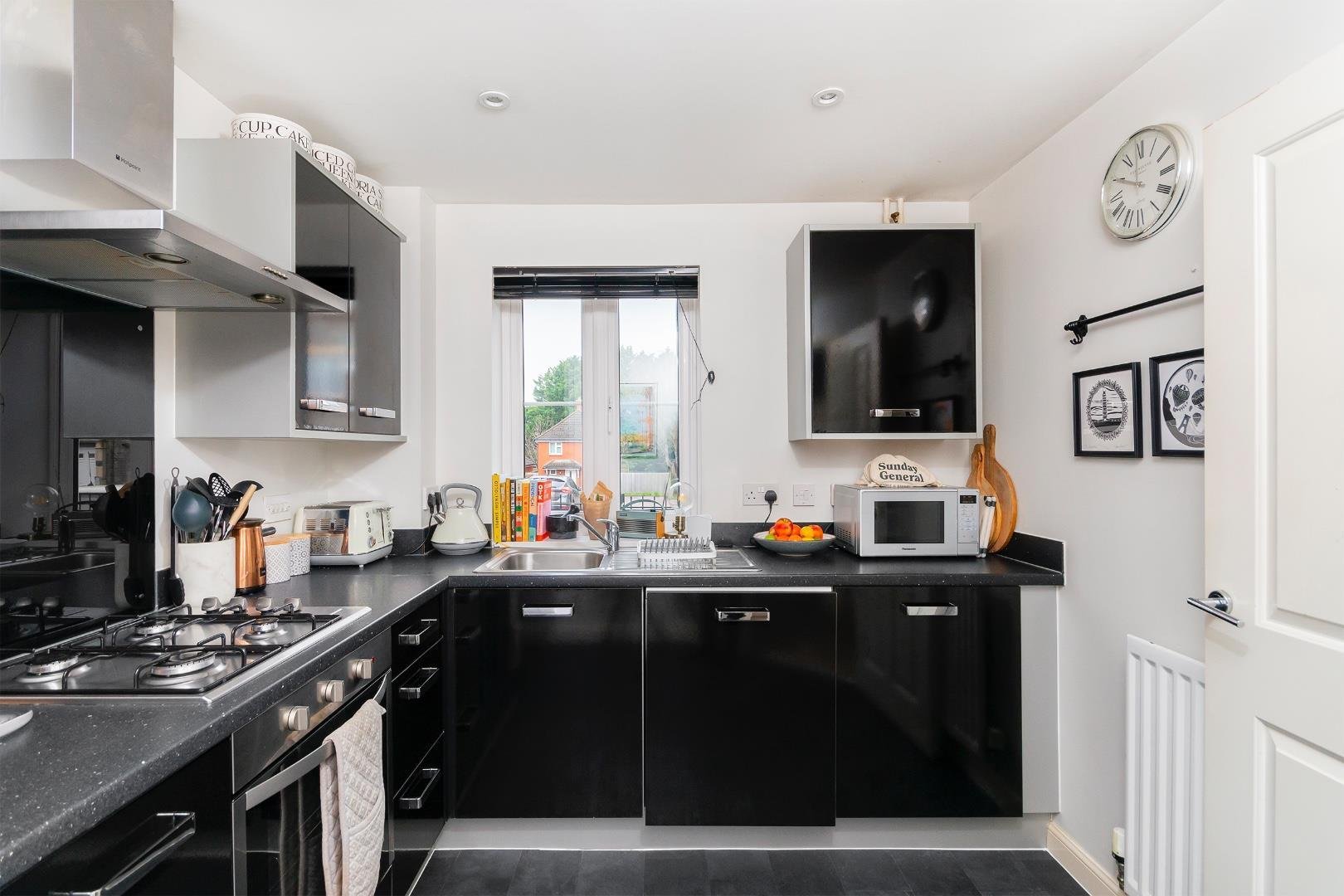 Latimer close brislington 34404093 3 l0 cbn kitchen b