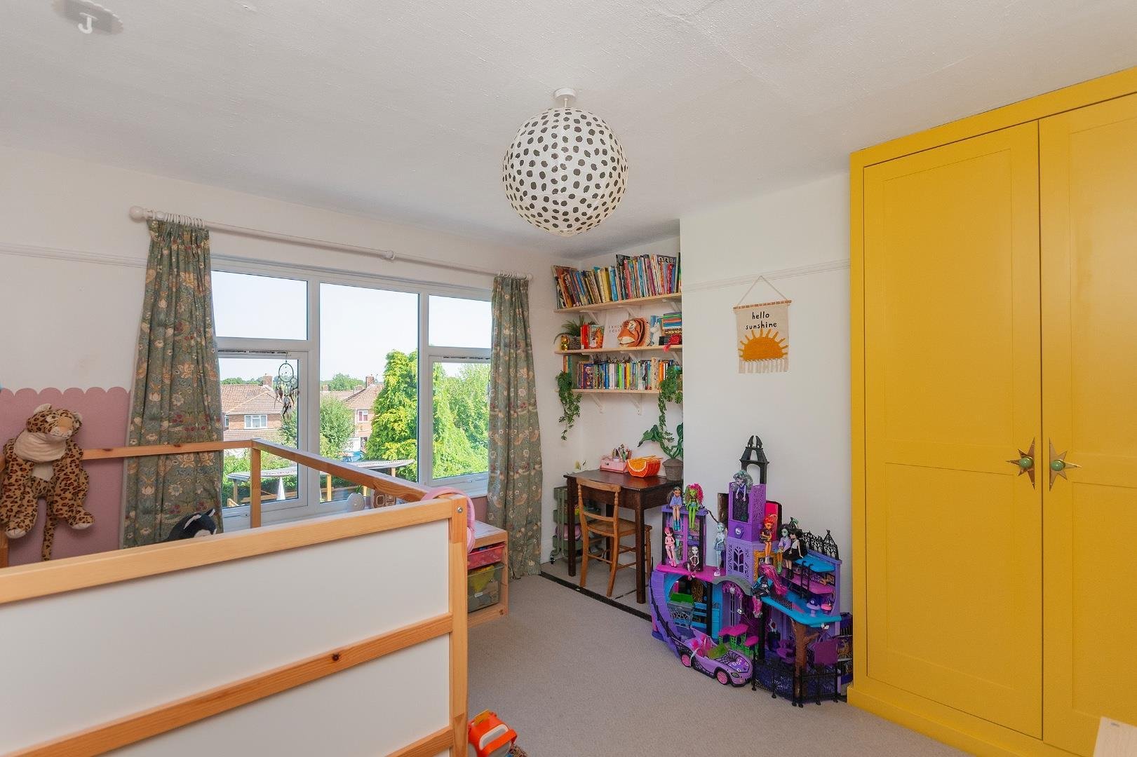 Lawn road fishponds 34837421 1 l2 r7 fs bedroom c