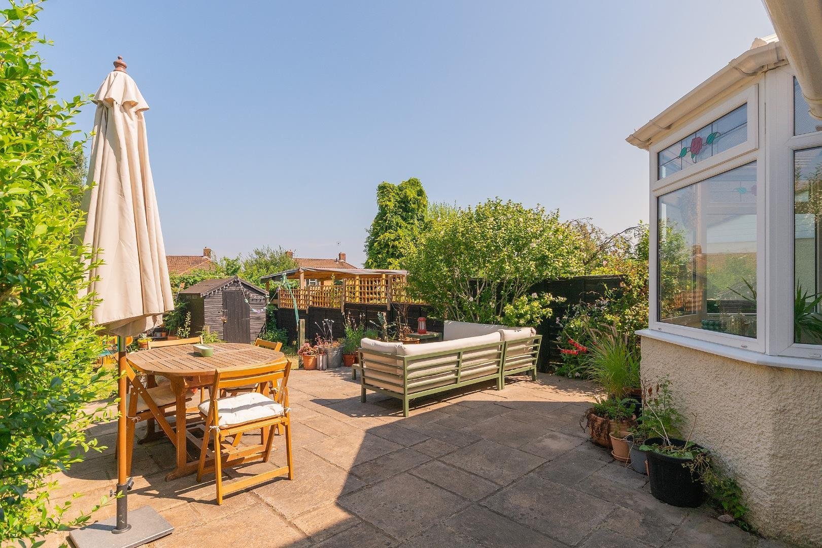 Lawn road fishponds 34837421 1 l2 r7 fs external h