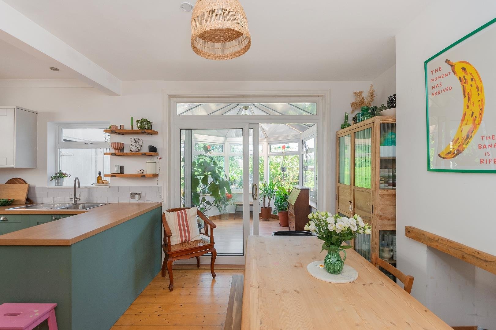 Lawn road fishponds 34837421 1 l2 r7 fs kitchen diner b