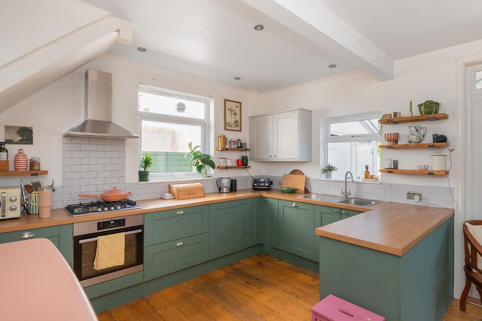 Lawn road fishponds 34837421 1 l2 r7 fs kitchen diner c