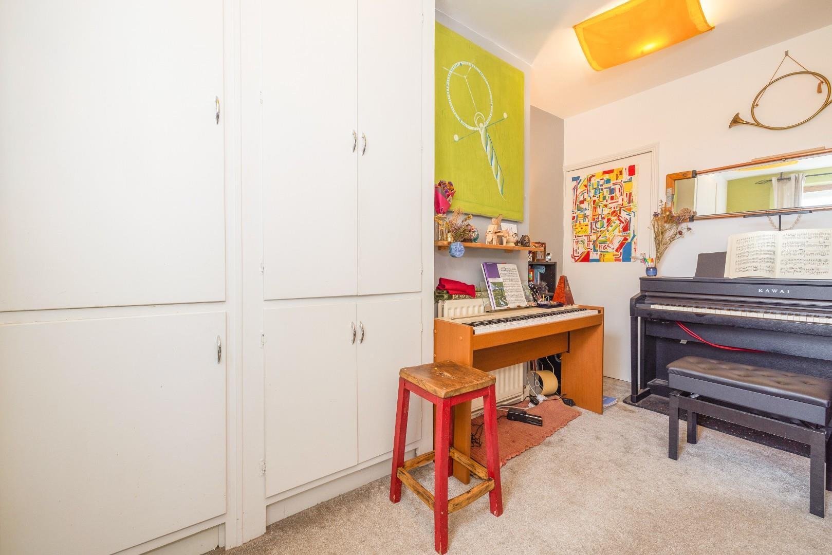 Lewin street redfield 34615998 char0216