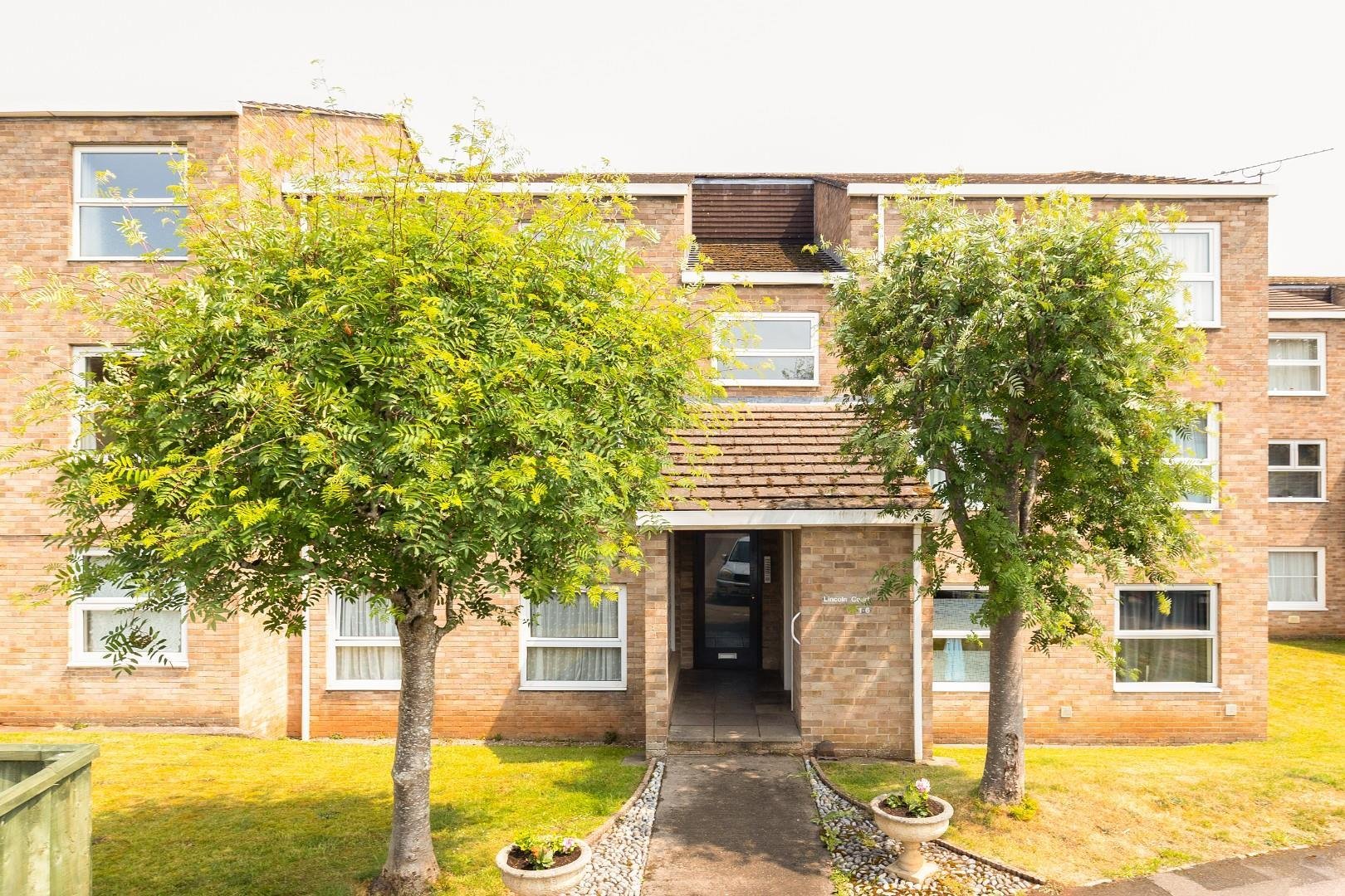 Lincoln court duchess way 33930418 cd7 a1347