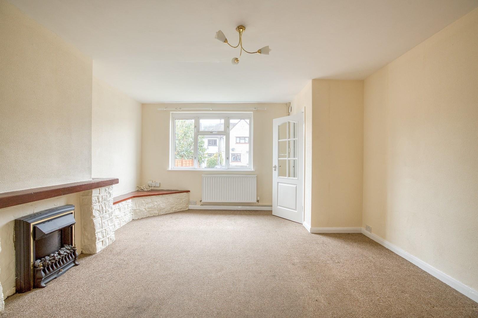 Lydney road southmead 33496099 cd7 a8201 hdr
