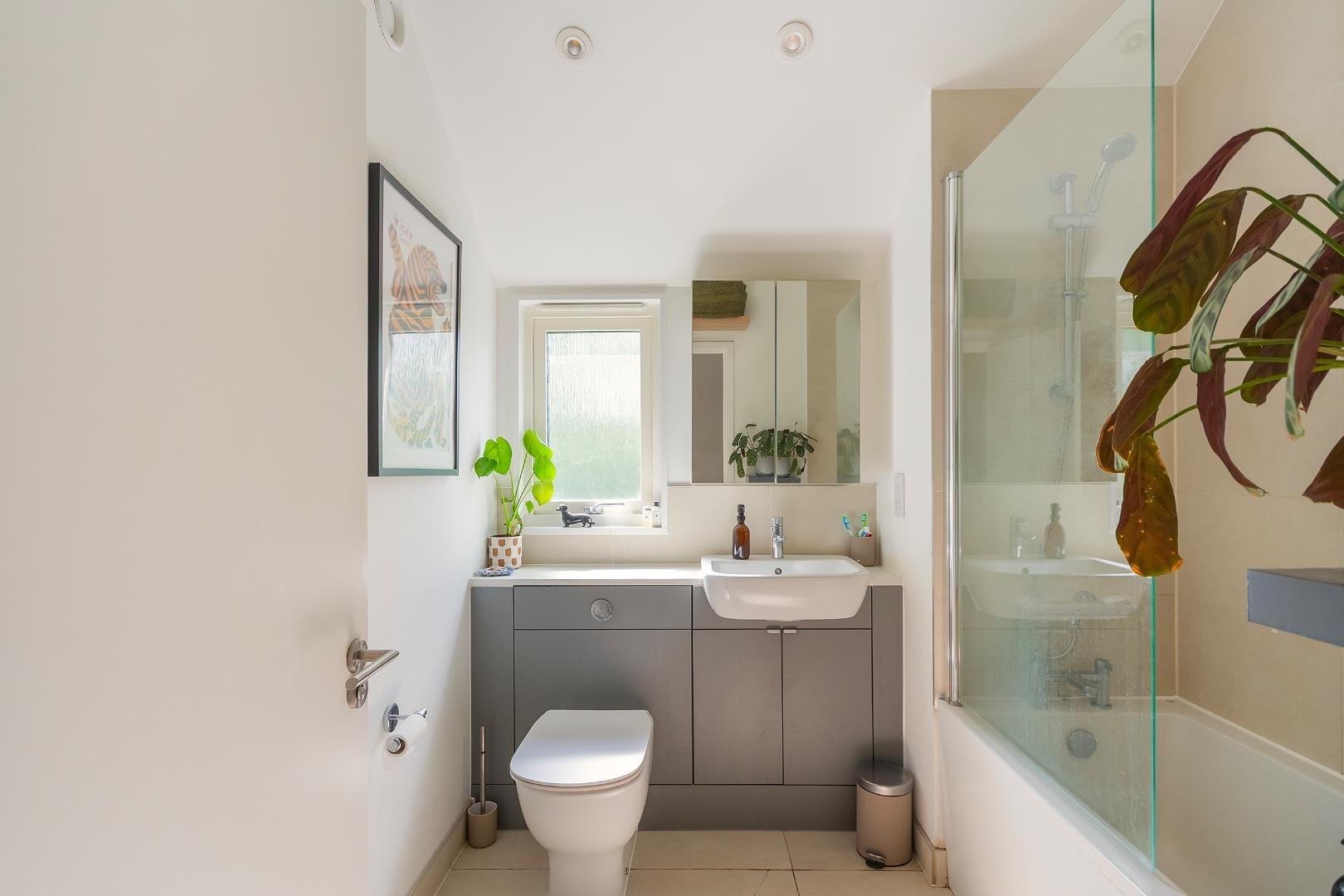 Lyme way knowle 33931510 0 l1 wke bathroom b