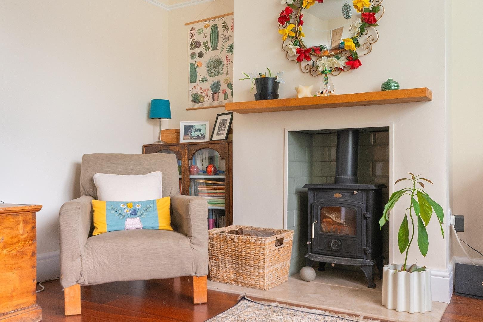Maple road horfield 34689311 8 m9 rhd living room c