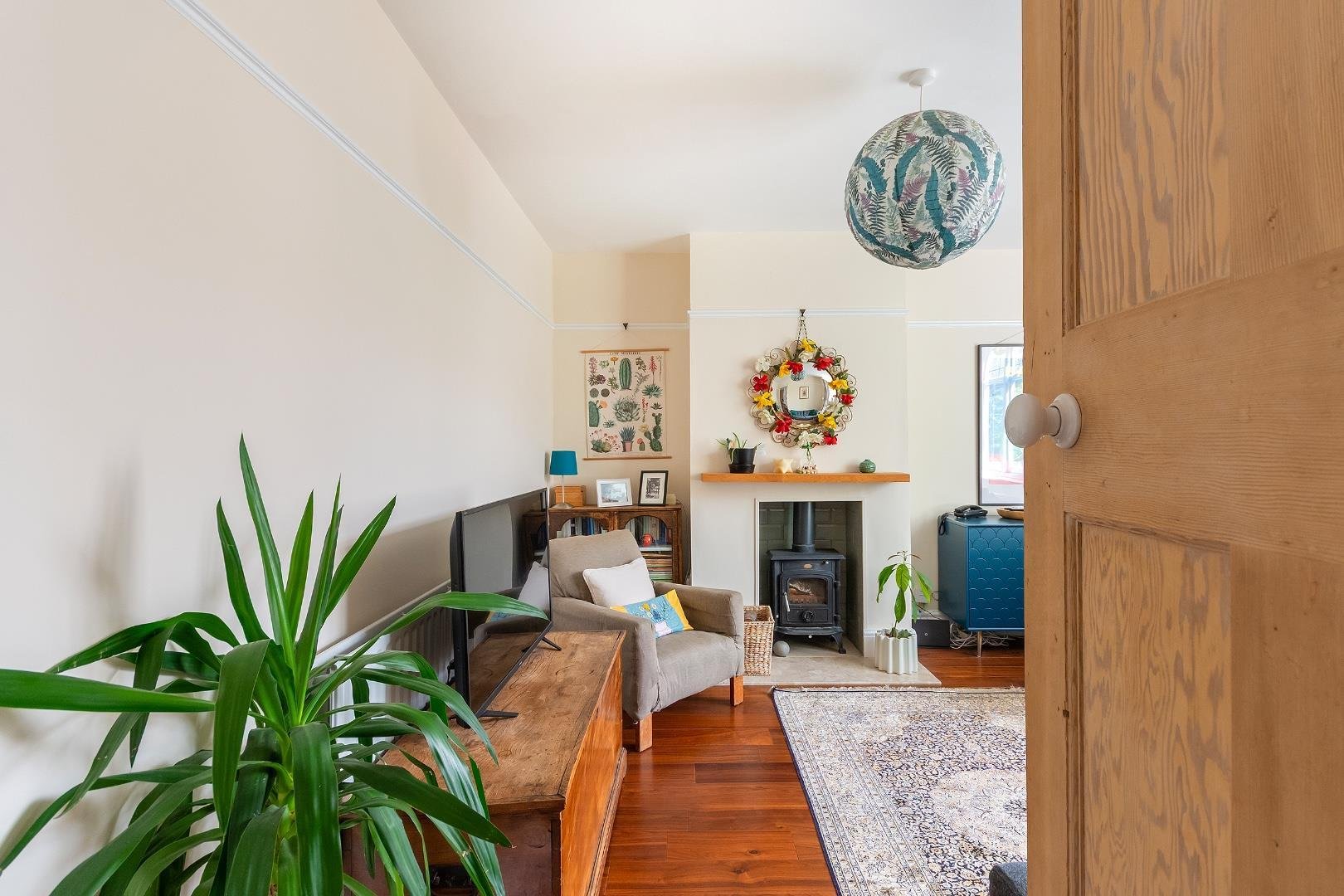 Maple road horfield 34689311 8 m9 rhd living room f