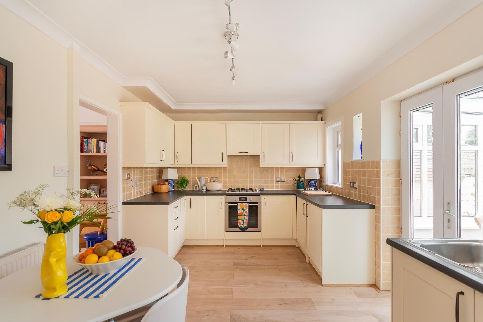 Marksbury road bedminster 34866600 1 m6 r2 br kitchen diner d