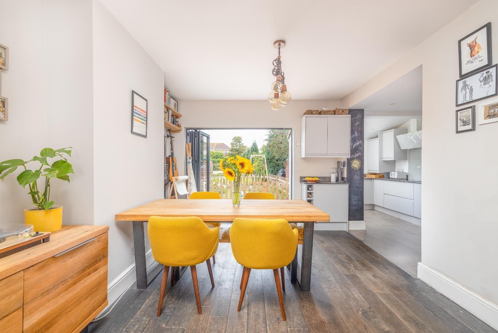 Martingale road brislington 32492146 30 martingale07 19 2023 10