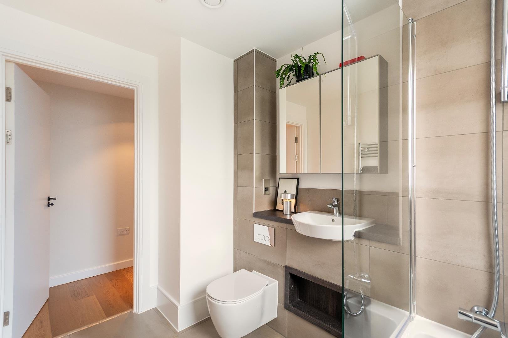 Mc arthurs yard harbourside 34457239 7 m8 ysi bathroom b