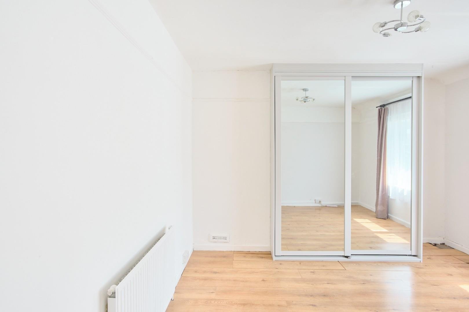 Meadow vale speedwell 33966144 jaj bs57 rf 0019