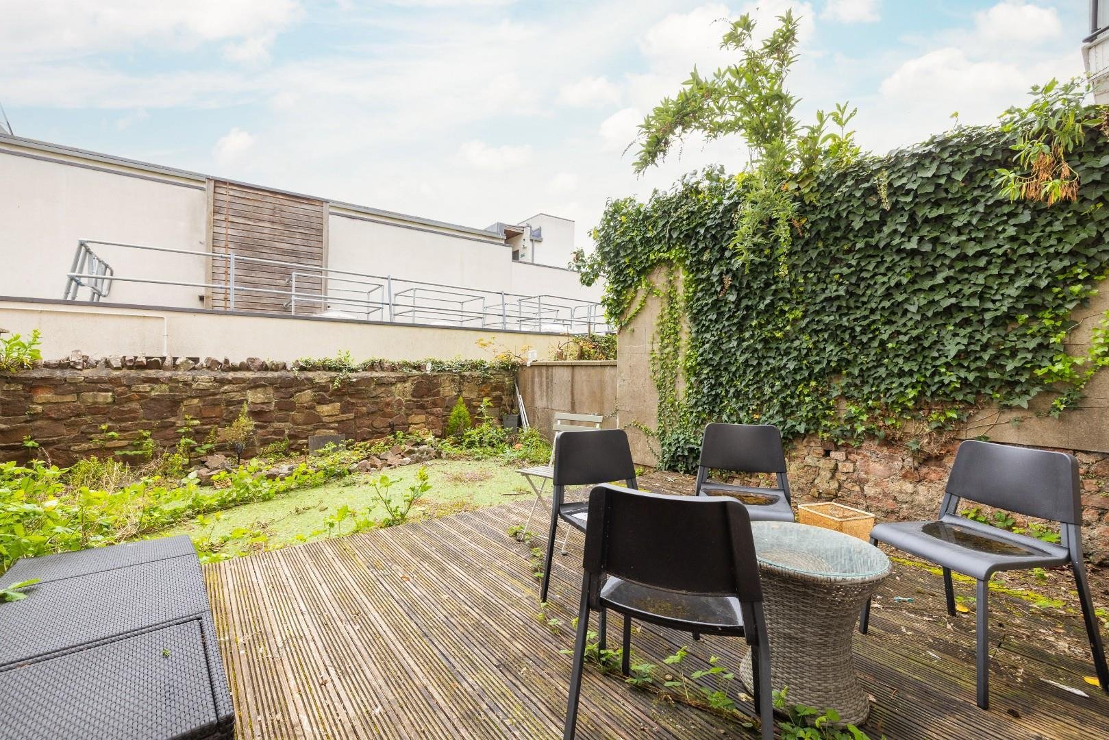 Meridian place clifton 34623239 char0095
