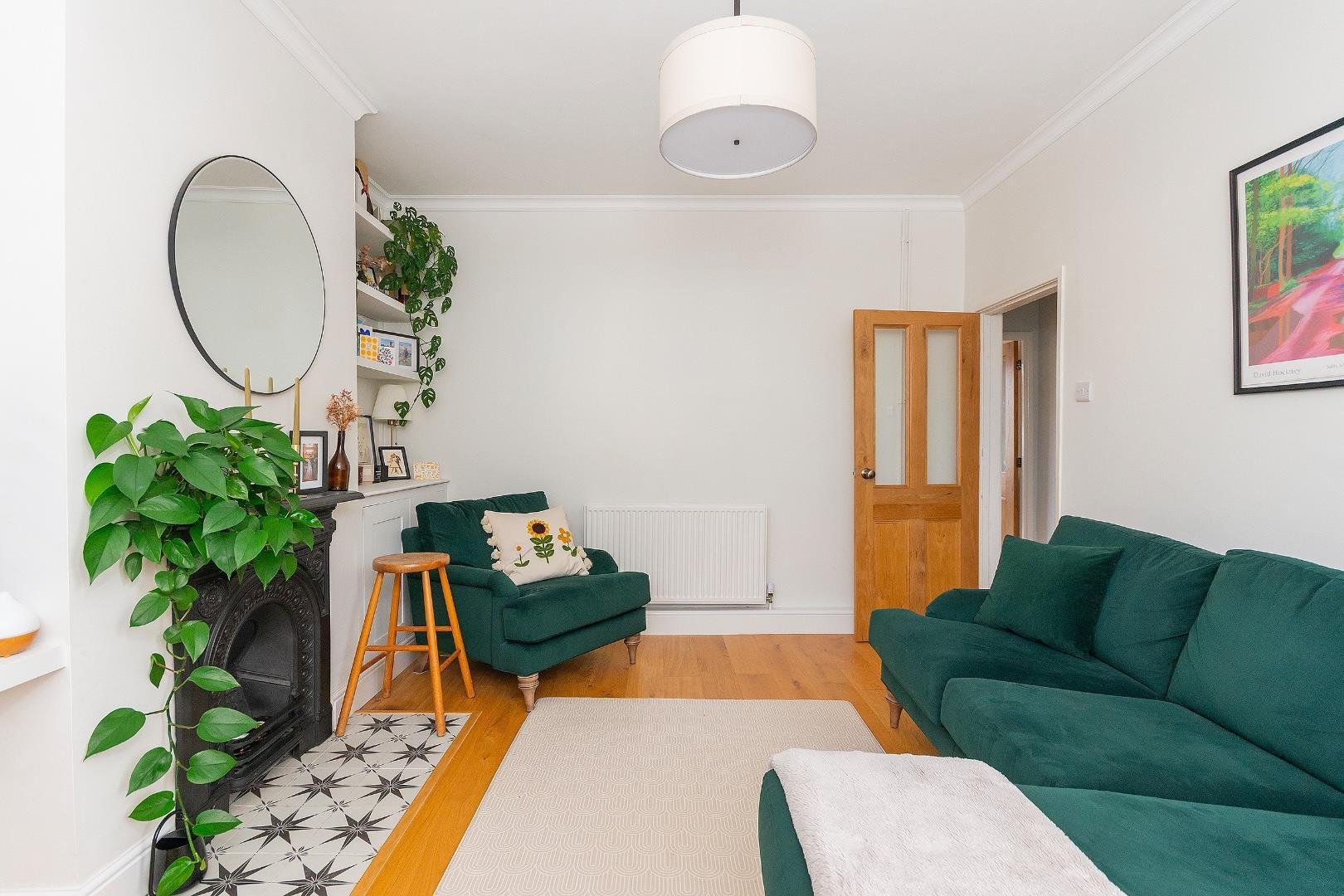Moorlands road fishponds 34276505 0 m1 rfs living room a