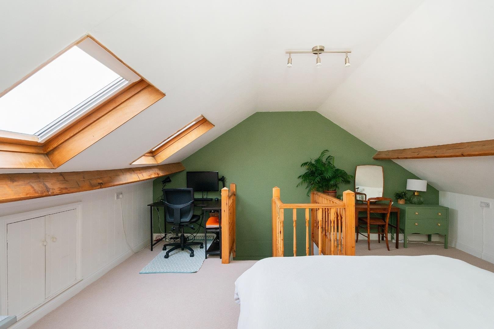Moorlands road fishponds 34276505 0 m1 rfs loft room a
